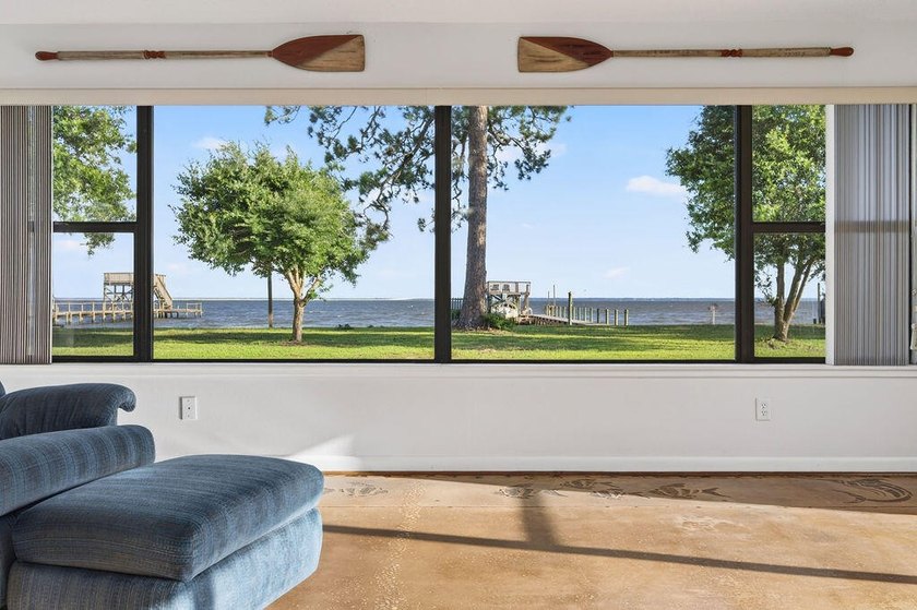 There are two kinds of waterfront: the kind you look at, and the - photo 8