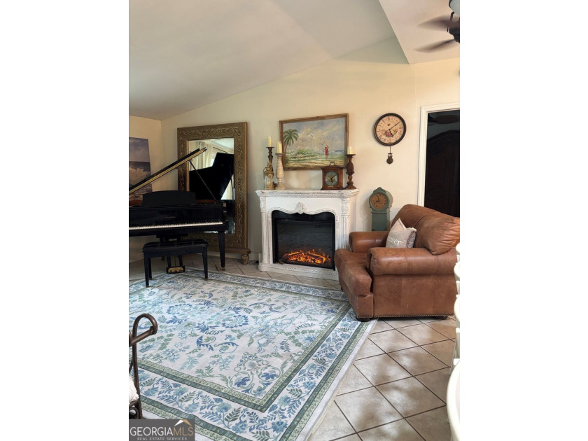 Not your typical downtown gem, its unlike most most homes in - photo 10