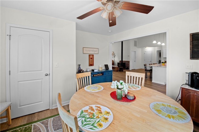 COZY in the COUNTRY! This home is immaculate and has so many - photo 17