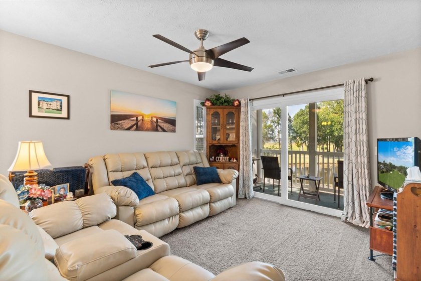 Welcome to your new oasis in the highly desirable River Oaks - photo 10