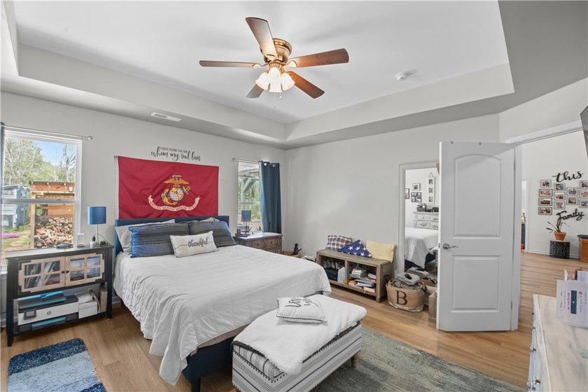 COZY in the COUNTRY! This home is immaculate and has so many - photo 32