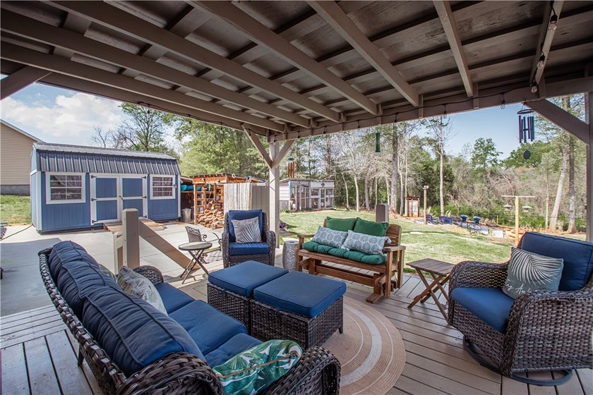 COZY in the COUNTRY! This home is immaculate and has so many - photo 42