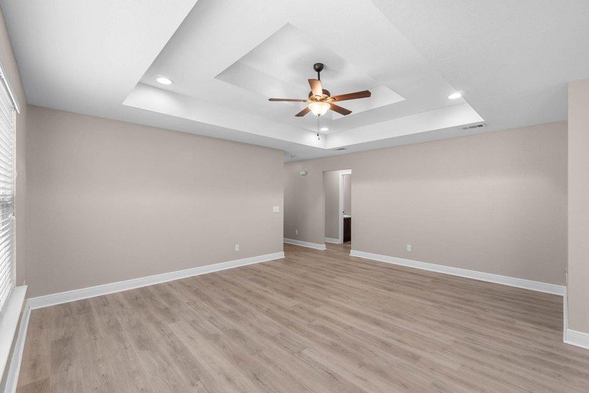 Move-in ready and built in 2014, this charming patio home offers - photo 10