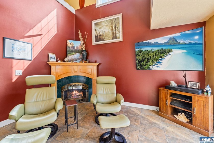A rare opportunity to own a true slice of paradise on Lake - photo 17