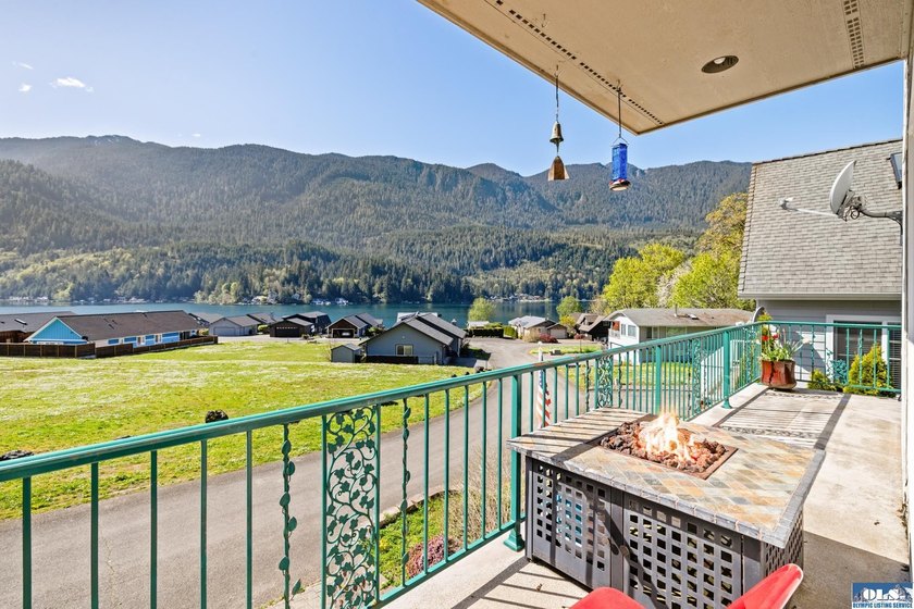 A rare opportunity to own a true slice of paradise on Lake - photo 20