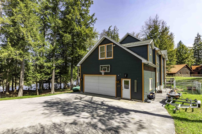 Located on the sought-after ''Golden Mile'' just minutes from - photo 4