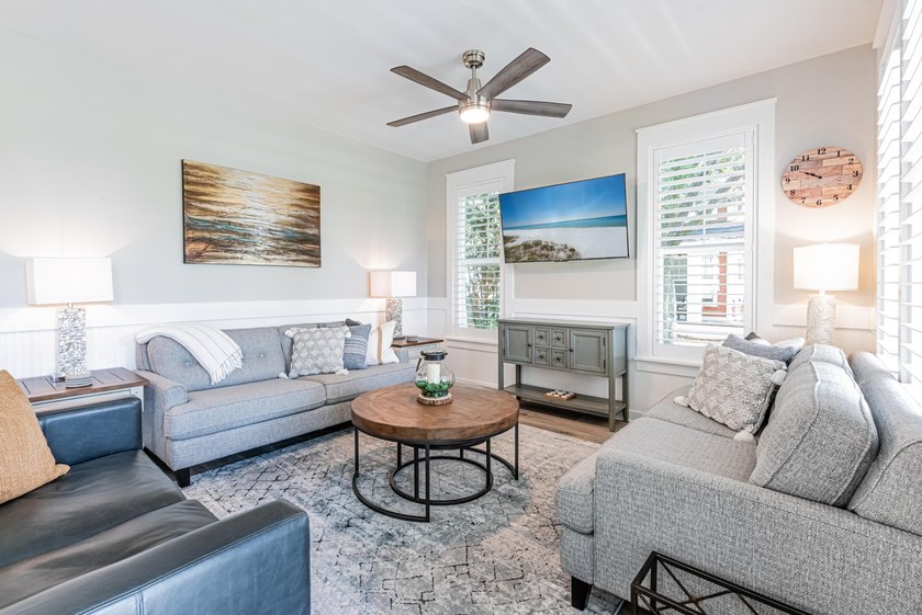 Calling all investors! This renovated Laurel Grove cottage - photo 5