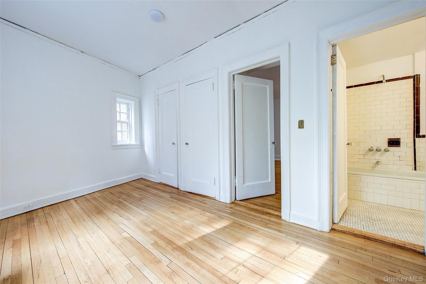 1 BED + 1 BATH The Most PRIVATE Double-Corner Unit Over a - photo 17