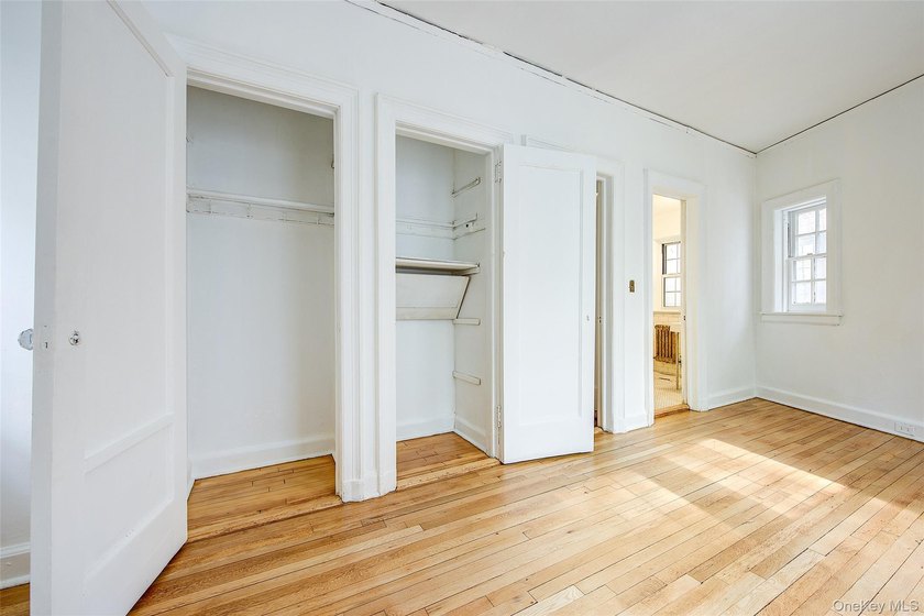 1 BED + 1 BATH The Most PRIVATE Double-Corner Unit Over a - photo 21