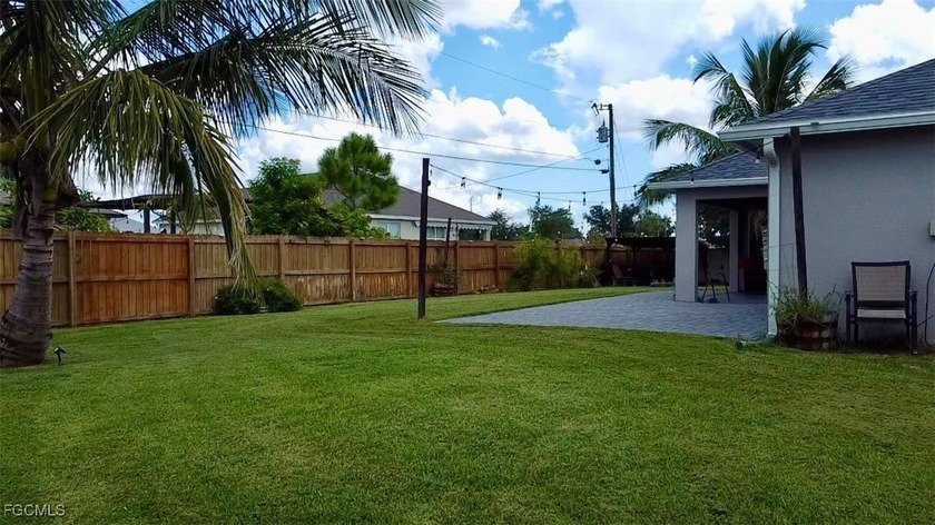 This beautiful well kept 3 bedroom, 2 bath, 3 car garage home is - photo 10