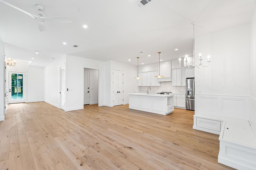 Newly built in Santa Rosa Beach, 35 K Street delivers quality - photo 7