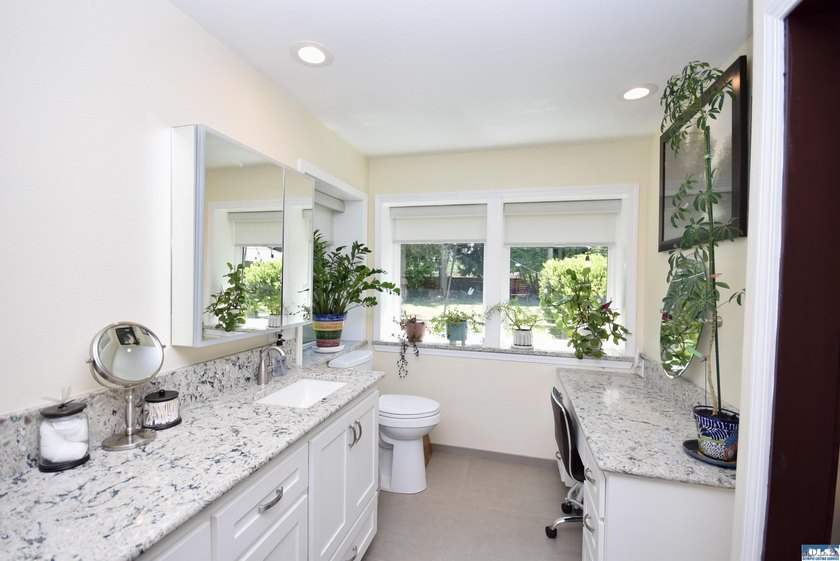 Experience the perfect blend of privacy, luxury, and outdoor - photo 24