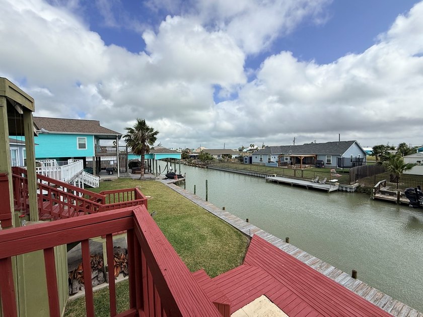 Welcome to laid-back Texas coastal living where fishing, boating - photo 45