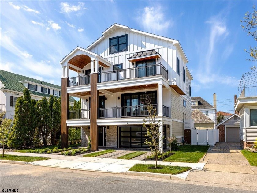 Welcome to coastal luxury redefined. This brand-new custom - photo 2