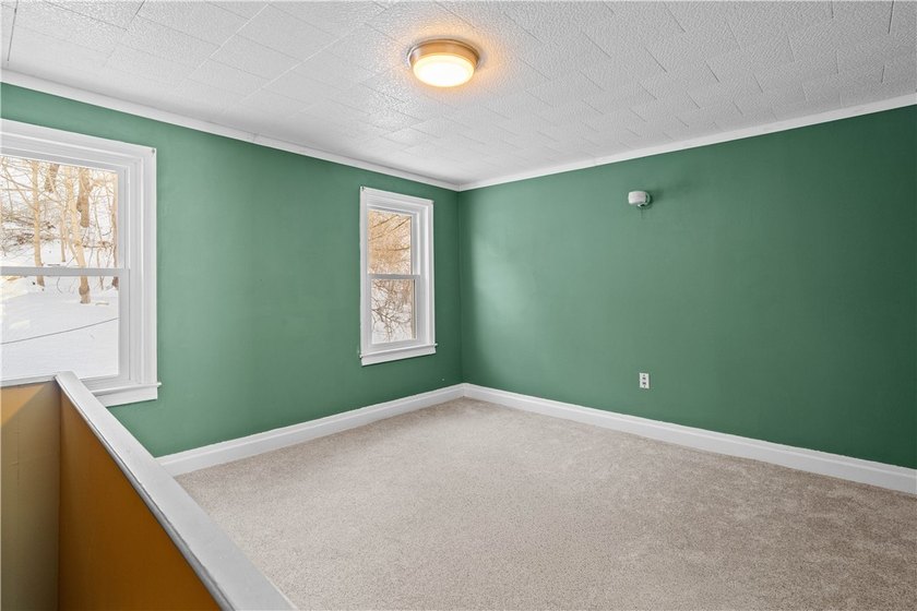 Welcome home to this spacious 3-bedroom half duplex offering - photo 21