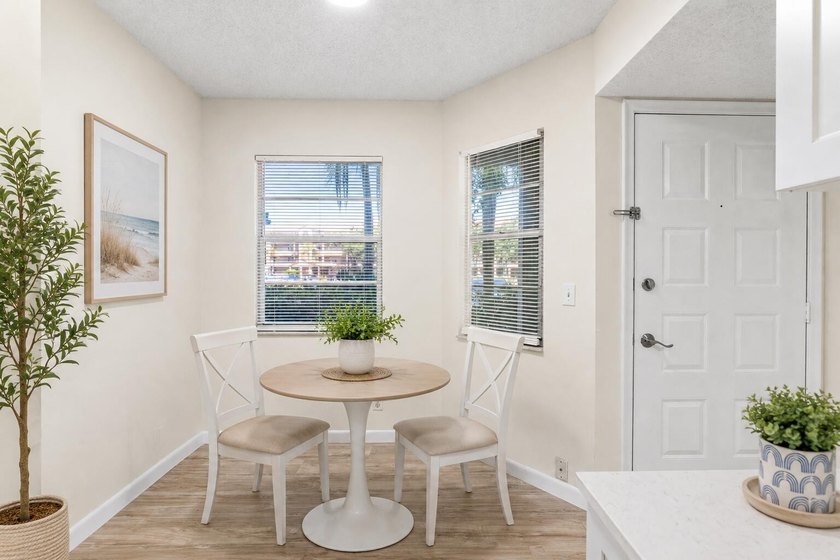 Beautifully renovated 2 BD, 2 BA first-floor condo in Century - photo 9