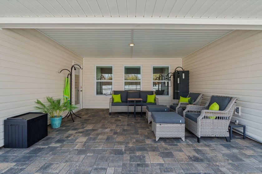 If you've been waiting for a home that turns heads, this is it! - photo 3