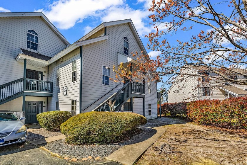 Welcome to this completely updated 2 bedroom 2 bath condo in the - photo 3