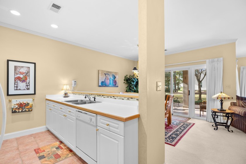 Pack your bags and step into a fully furnished, turnkey - photo 5
