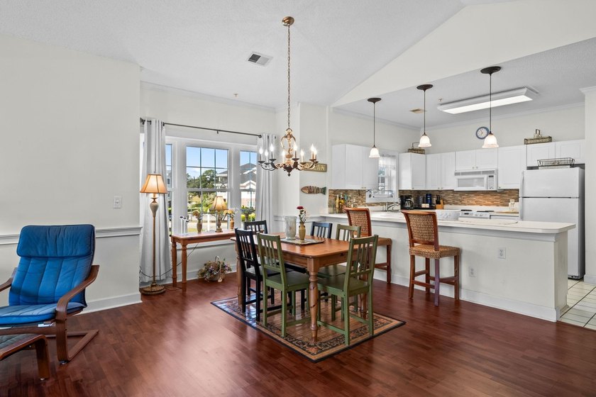 Welcome to 4870 Dahlia Ct, a well-maintained 3BR/2BA condo in - photo 15