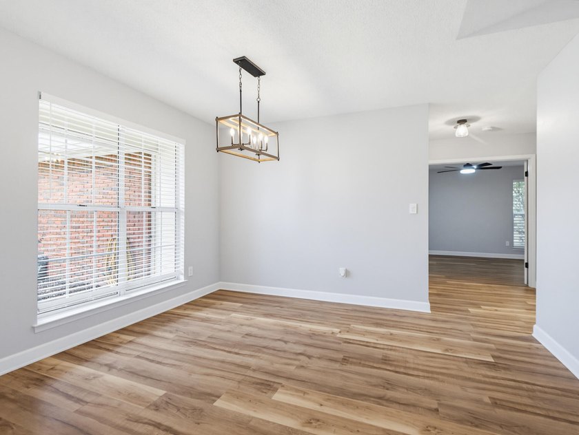 1565 Meadowbrook Ct brings together comfort, convenience, and - photo 5