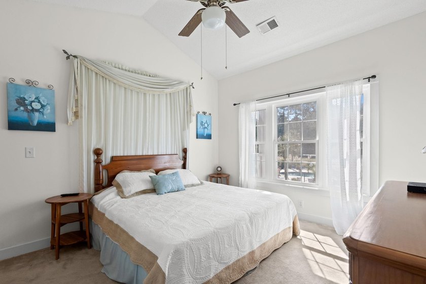 Welcome to 4870 Dahlia Ct, a well-maintained 3BR/2BA condo in - photo 26