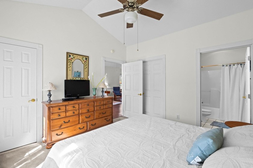 Welcome to 4870 Dahlia Ct, a well-maintained 3BR/2BA condo in - photo 28