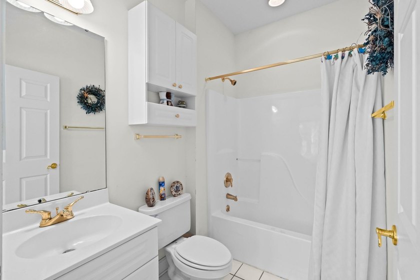Welcome to 4870 Dahlia Ct, a well-maintained 3BR/2BA condo in - photo 29