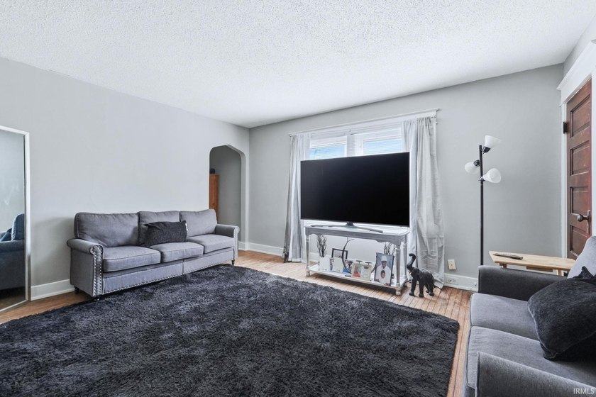 *Great investment opportunity with this well-maintained duplex - photo 10