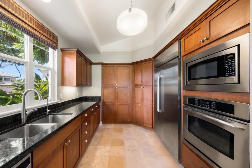 Welcome to 139 Kai La Place at Kai Malu -- a 3-bedroom, 2.5 bath - photo 8