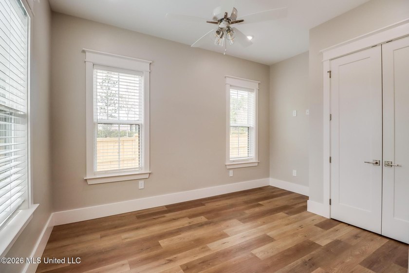 Luxury doesn't have to mean more square footage. This nearly-new - photo 23