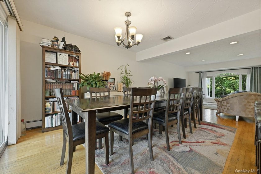 Welcome to this stunning, fully expanded and custom-designed - photo 6