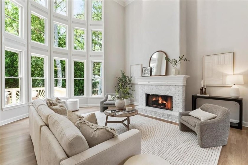 Welcome home to this stunning brick traditional nestled in the - photo 20