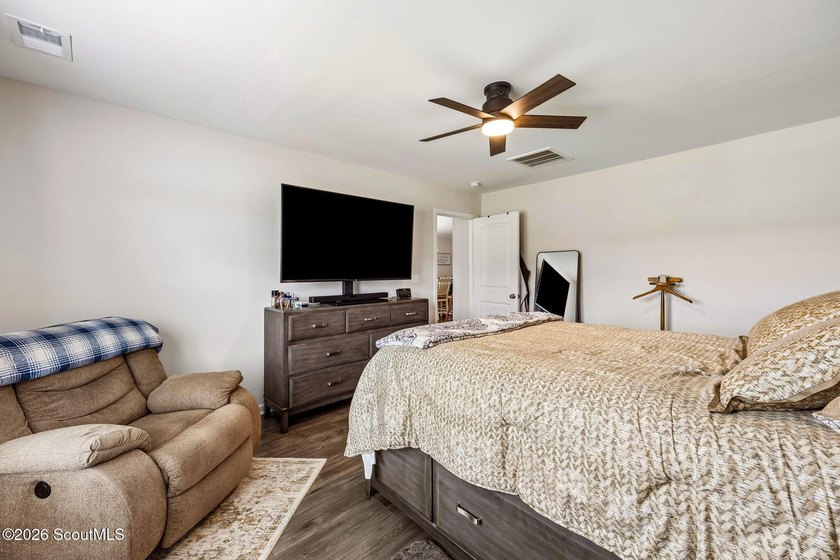 Built in 2023, beautifully maintained, and serving up pond views - photo 20