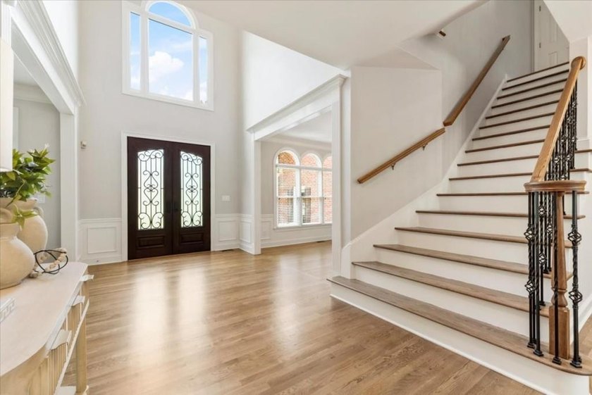 Welcome home to this stunning brick traditional nestled in the - photo 37