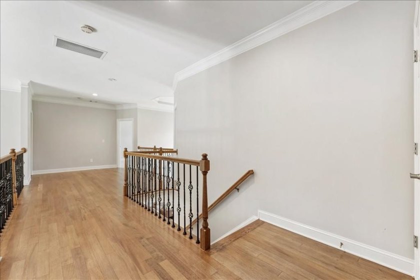 Welcome home to this stunning brick traditional nestled in the - photo 38