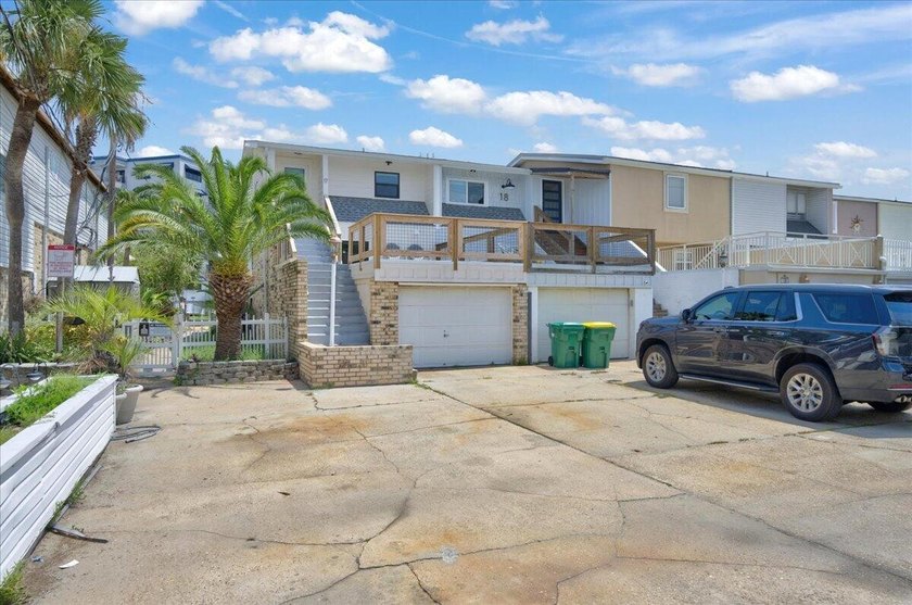 Destin/Holiday Isle WATERFRONT TOWNHOME with Great view of the - photo 2