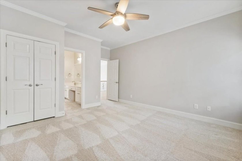 Welcome home to this stunning brick traditional nestled in the - photo 45