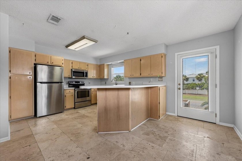 Destin/Holiday Isle WATERFRONT TOWNHOME with Great view of the - photo 9