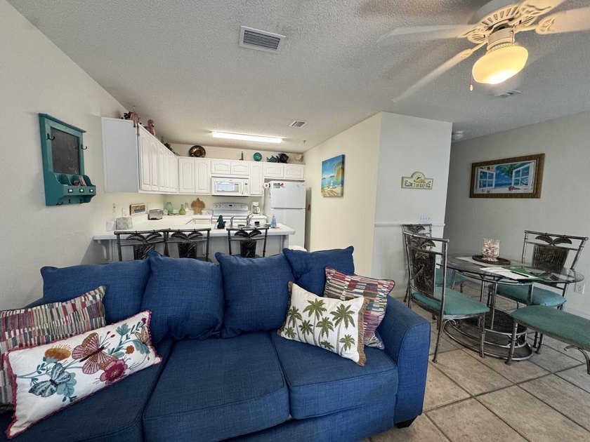 Priced $90,000 below comparable one-bedroom units in the complex - photo 7
