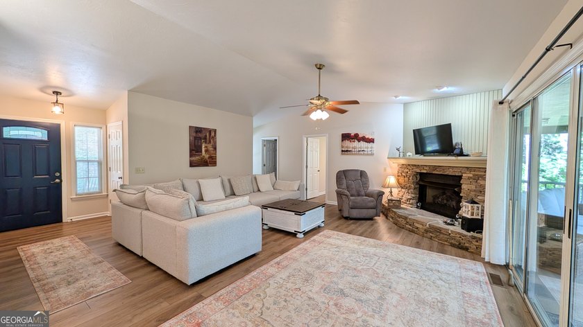 Welcome to 5302 Summerwood Lane, a very private home set high - photo 5