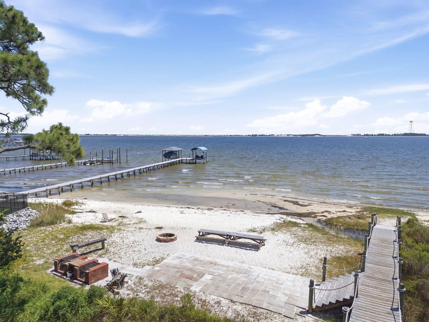 Emerald Pointe | Coastal Luxury Reimagined Welcome to Emerald - photo 8