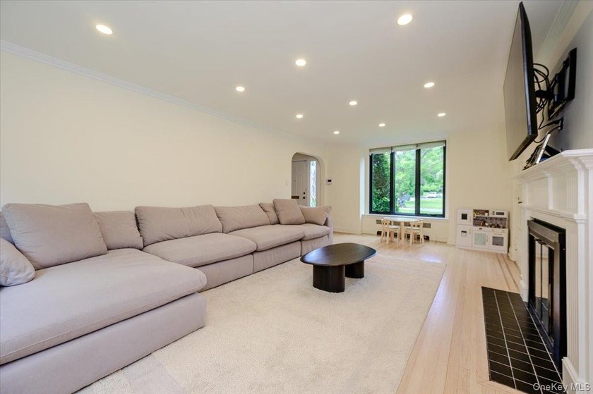 Welcome to this one-of-a-kind gem in the prestigious Village of - photo 7