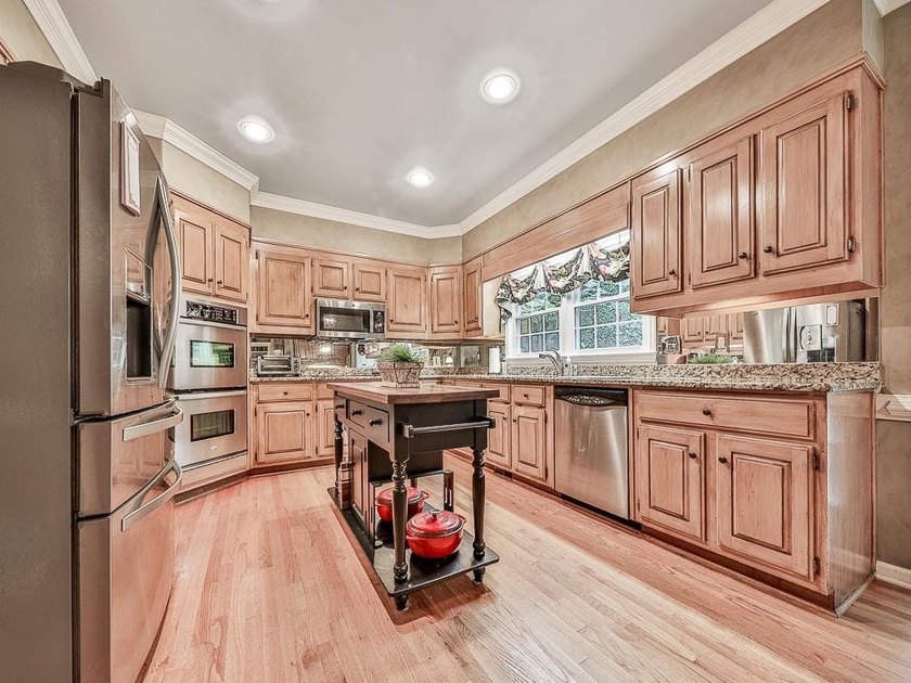 Nestled in the highly sought-after Eagle Watch community in - photo 16