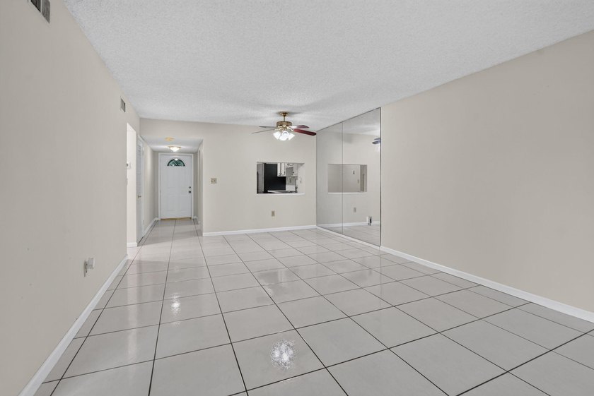 Welcome to this impeccably maintained 2 bedroom, 2 bathroom - photo 16