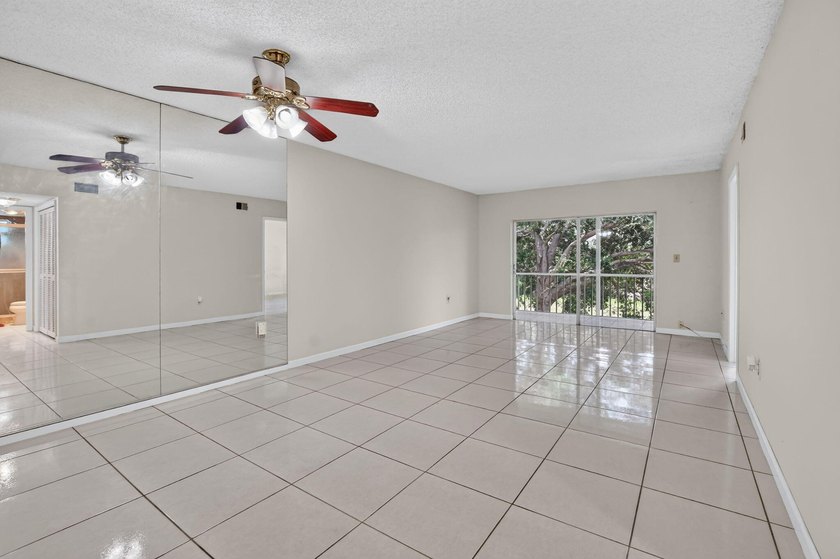Welcome to this impeccably maintained 2 bedroom, 2 bathroom - photo 18