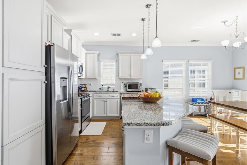 This beautifully appointed home offers 3 bedrooms and 2.5 baths - photo 5