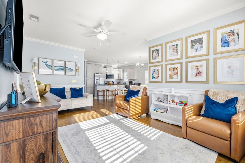 This beautifully appointed home offers 3 bedrooms and 2.5 baths - photo 10