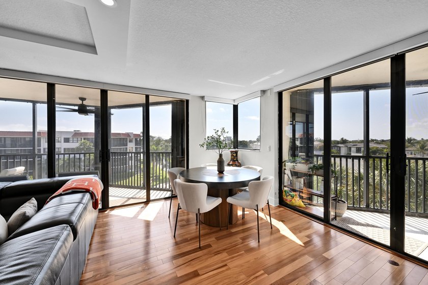 Experience the ultimate Florida lifestyle in this stunning 3/2 - photo 10
