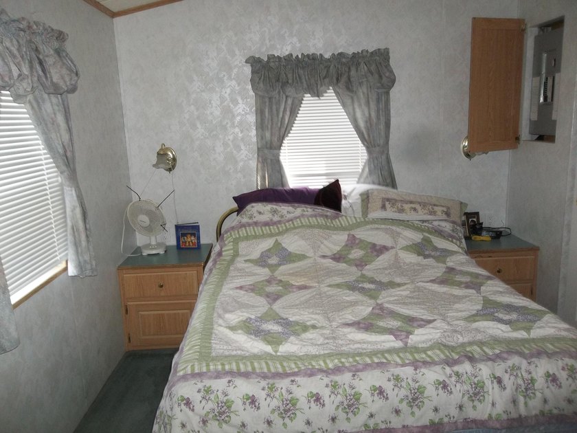 Price reduced until spring! A 12x40 mobile home with well &amp; - photo 11